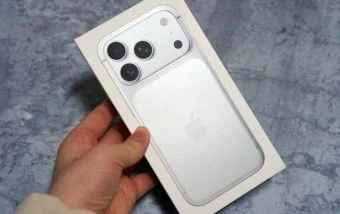 아이폰 17 프로 실버 256GB 자급제 미개봉