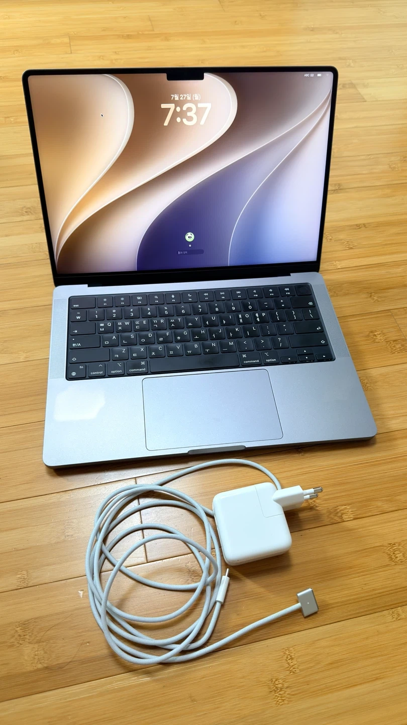 맥북프로14 M1 MAX 풀칩 32GPU/64GB/2TB 스페이스그레이