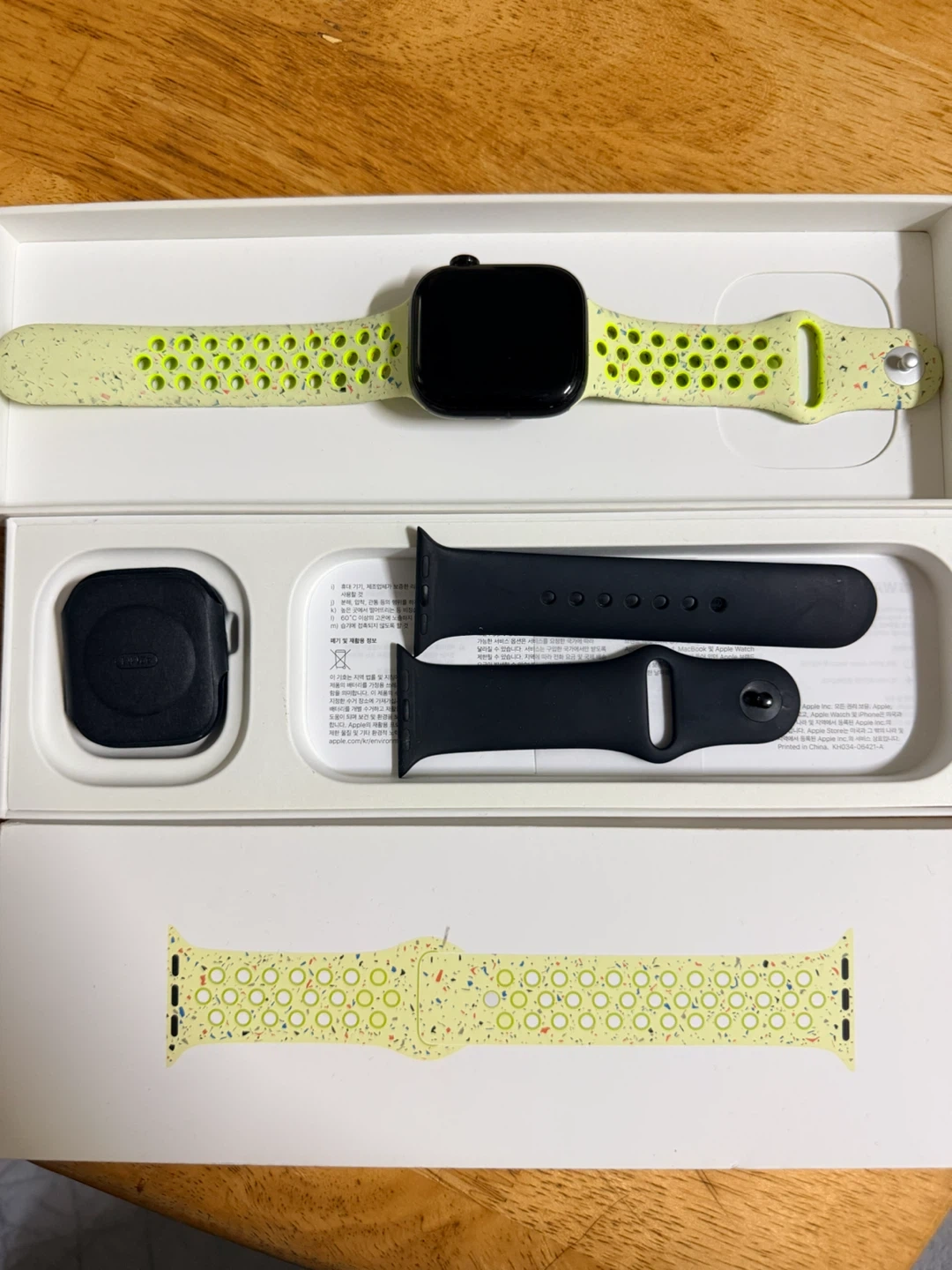 애플워치 10 42mm GPS 판매합니다.