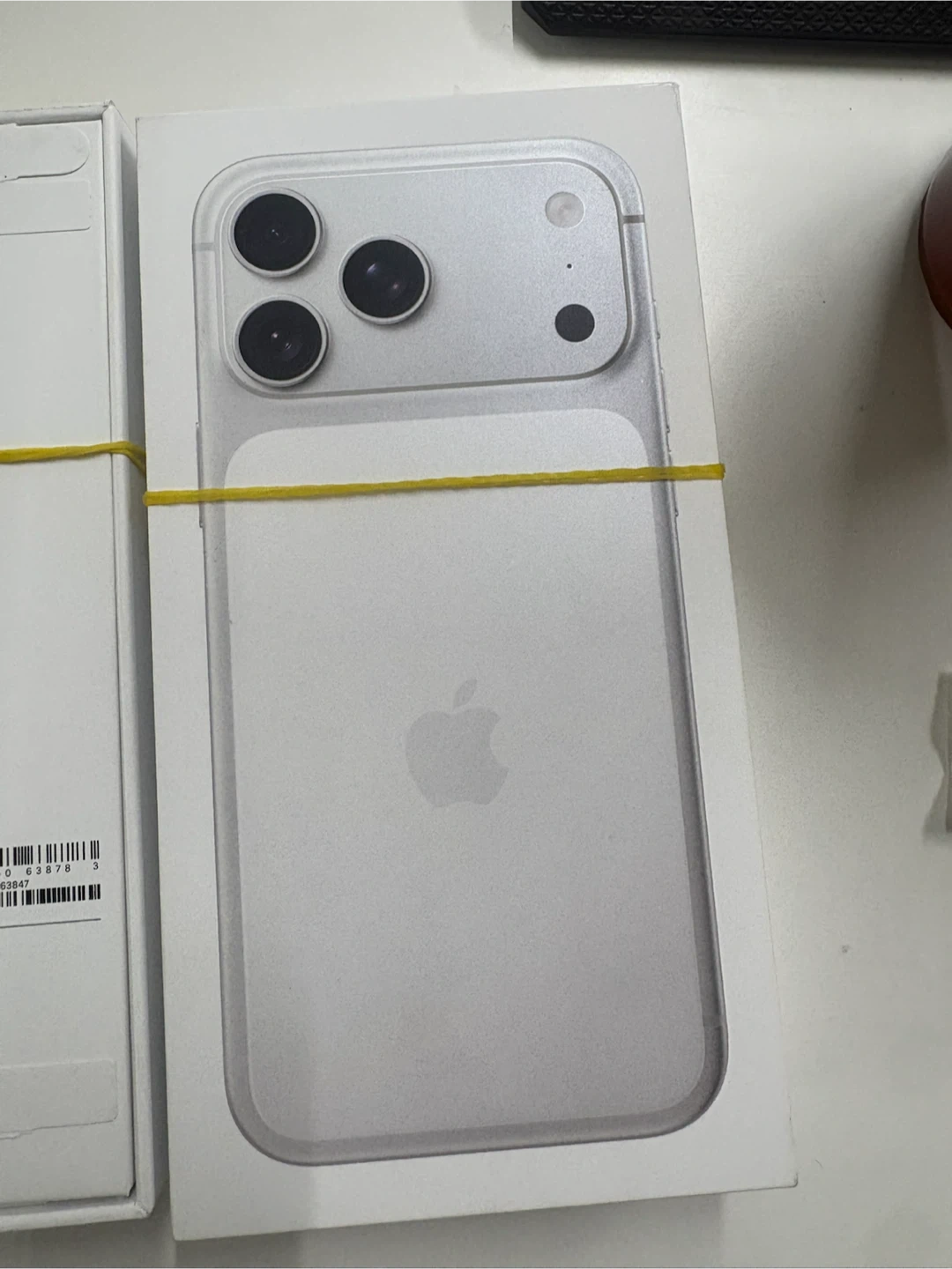애플 아이폰 17 프로맥스 실버 256GB 단순개봉 사이클 0회