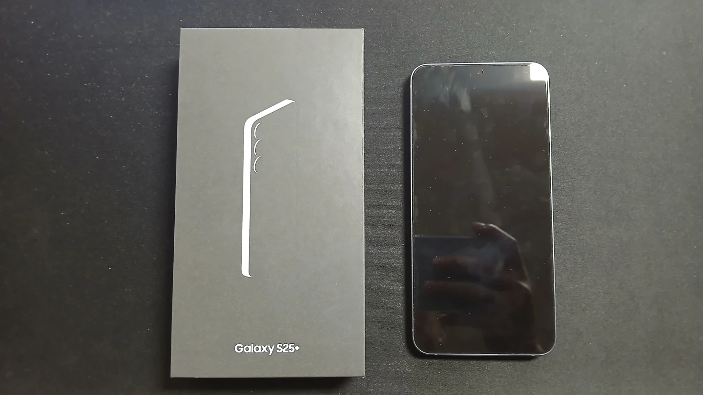 갤럭시 S25+ 512GB 블랙 자급제 교환 또는 판매
