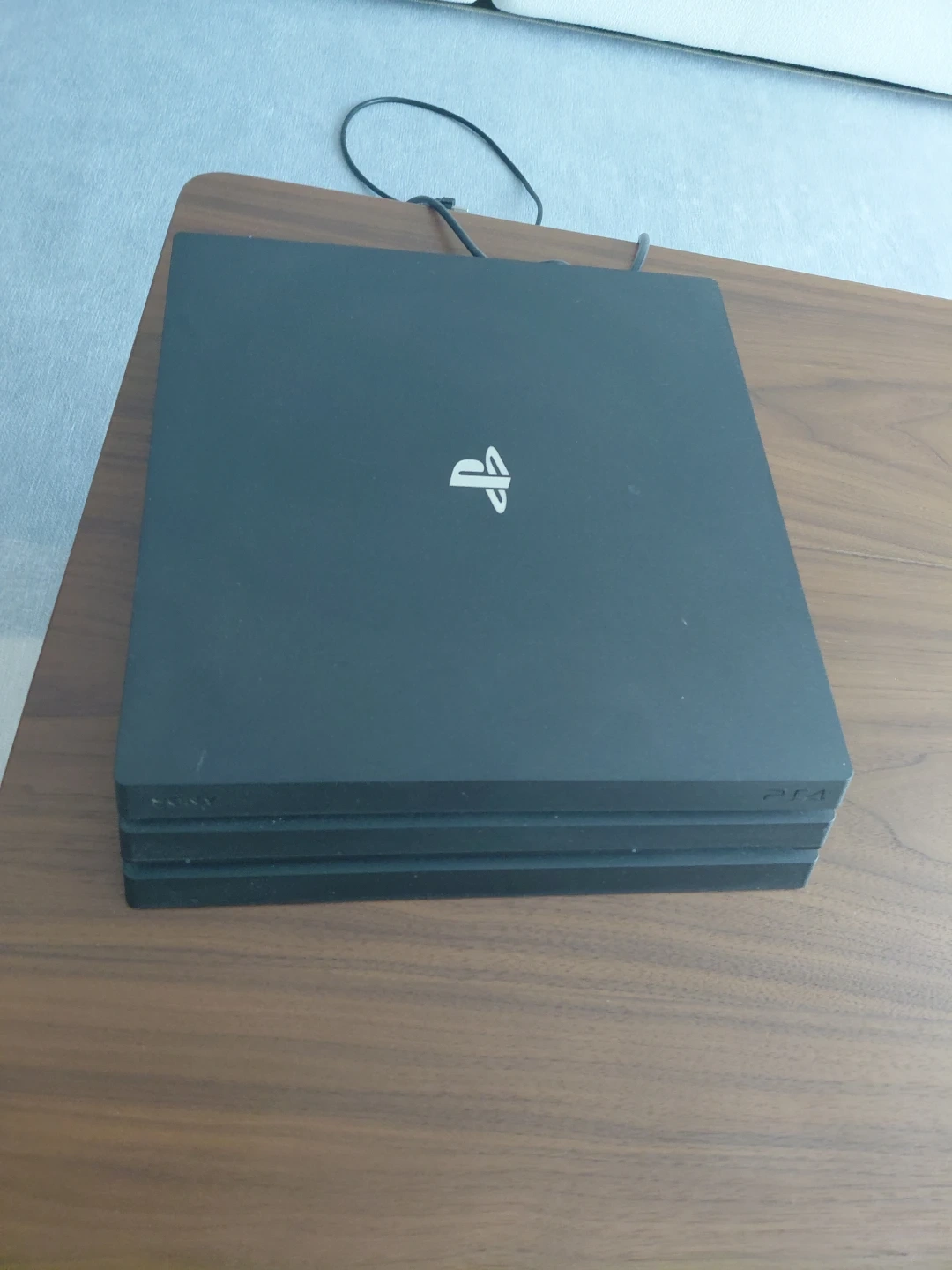 플레이스테이션4 프로 1TB 블랙