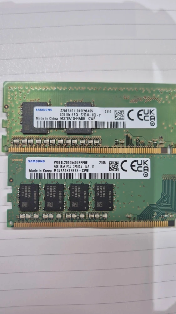 삼성 DDR4 8GB PC4-3200AA 램 2개