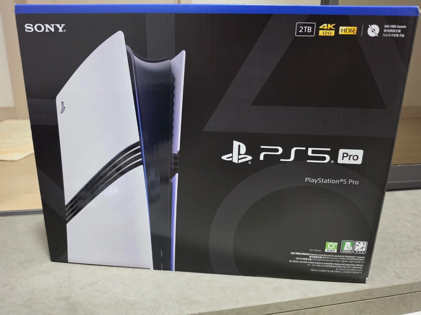 플스5 프로 (PS5 Pro 2TB) CFI-7122B01 팝니다