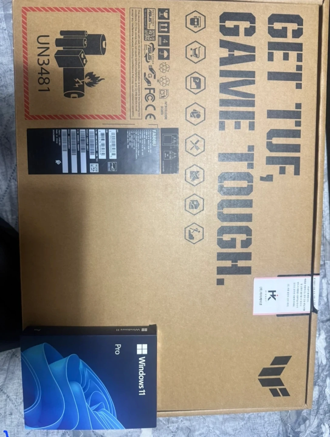 ASUS TUF 게이밍 노트북 18인치 32램 RTX5070