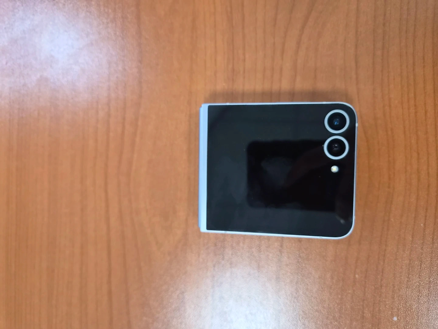 삼성 갤럭시 Z플립6 실버 256GB 판매합니다