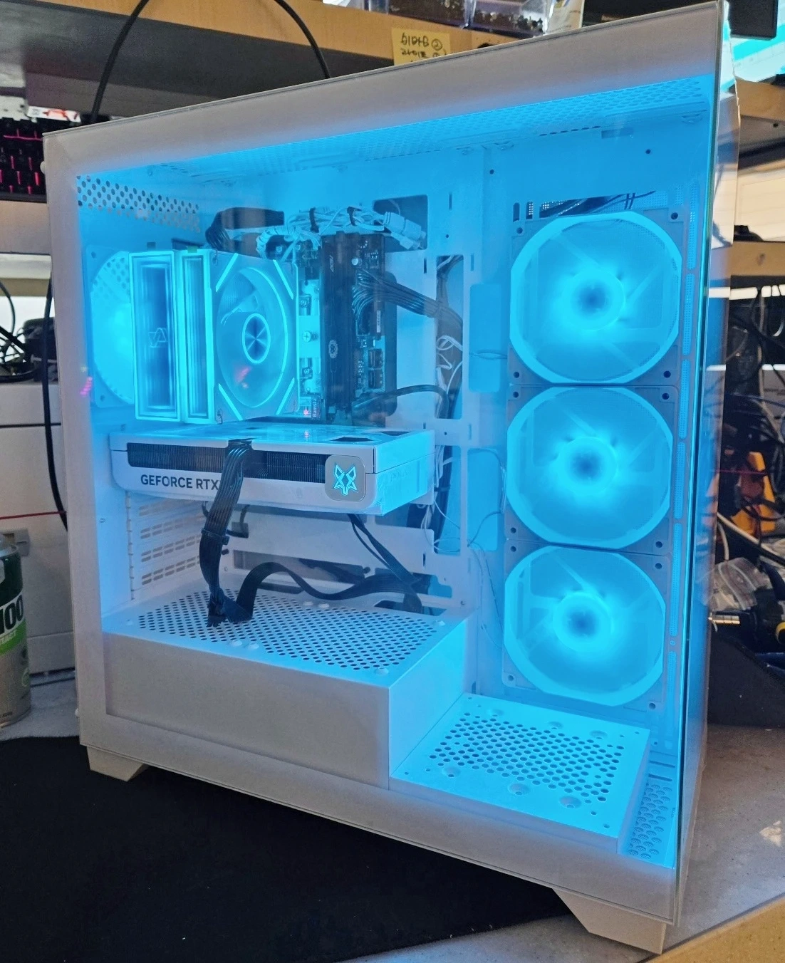 i5-14400F RTX5060Ti 게이밍컴퓨터 화이트 / 올신품 / FHD 고사양 게임용