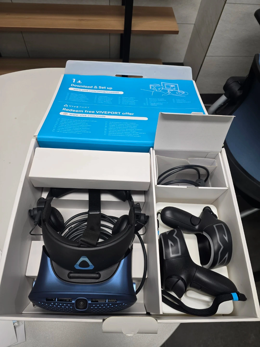 HTC VIVE 코스모스 블루 풀박스 총 9개