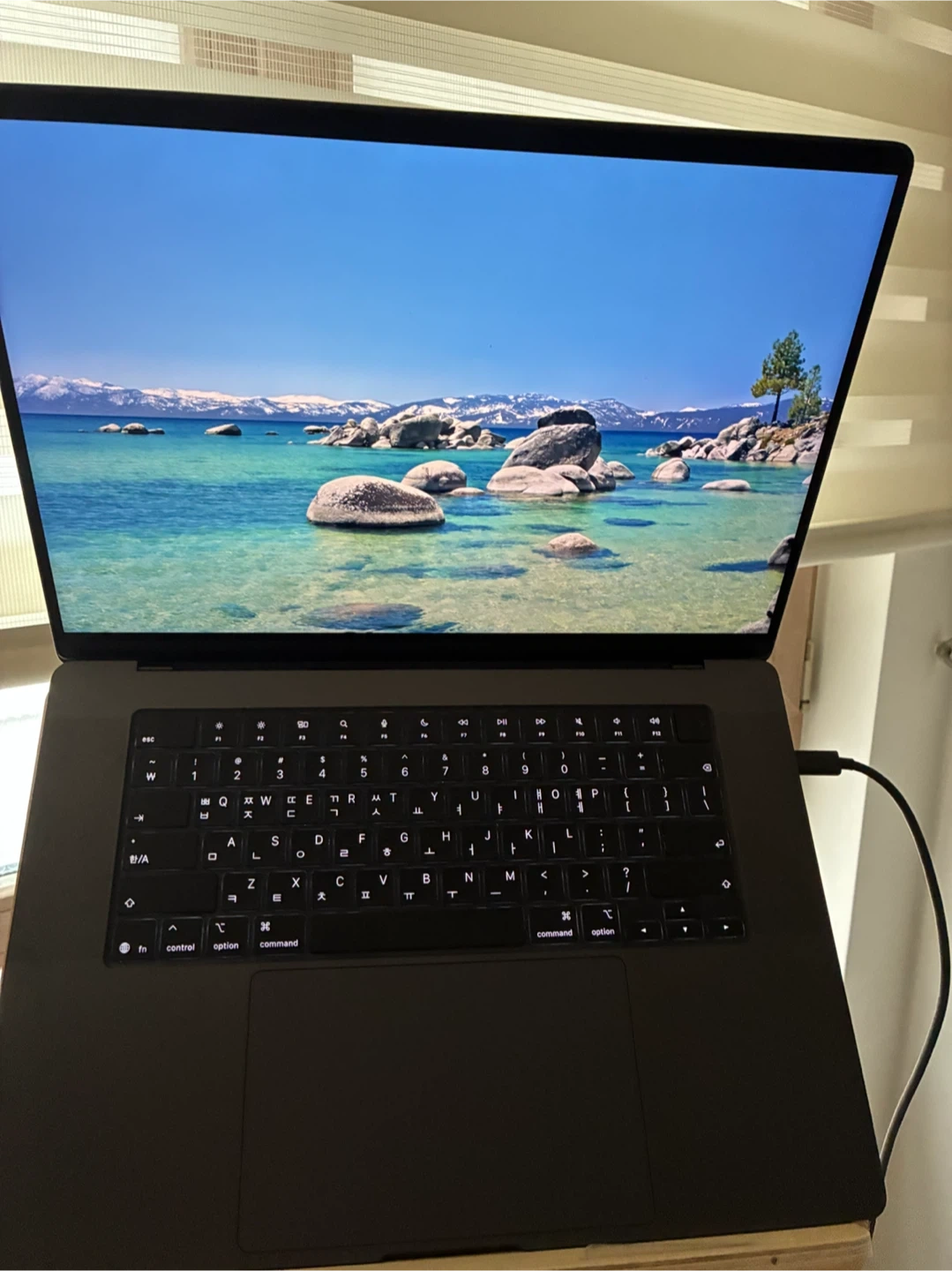 (판매/교환) 맥북프로 16 M5 Max 36G 2TB 스페이스 블랙
