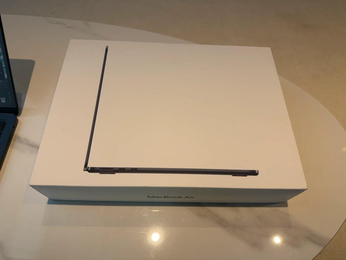 맥북에어 13인치 M3 16GB 512GB 미드나이트