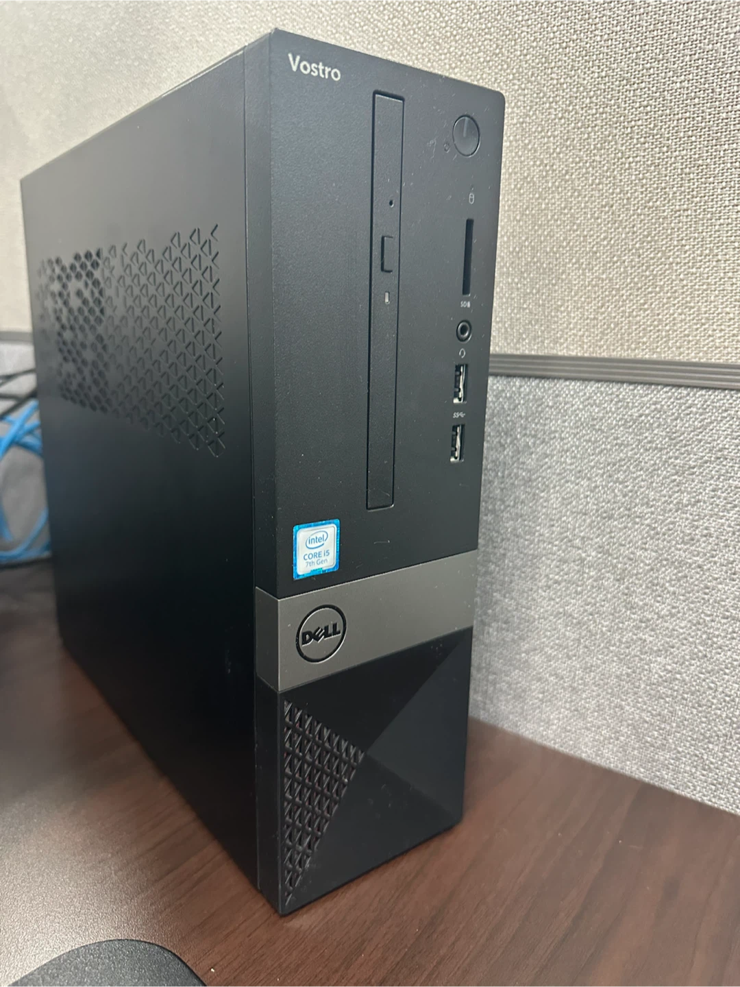 델 DELL VOSTRO 3268 i5-7400 / RAM 8GB / SSD 120GB + HDD 1TB