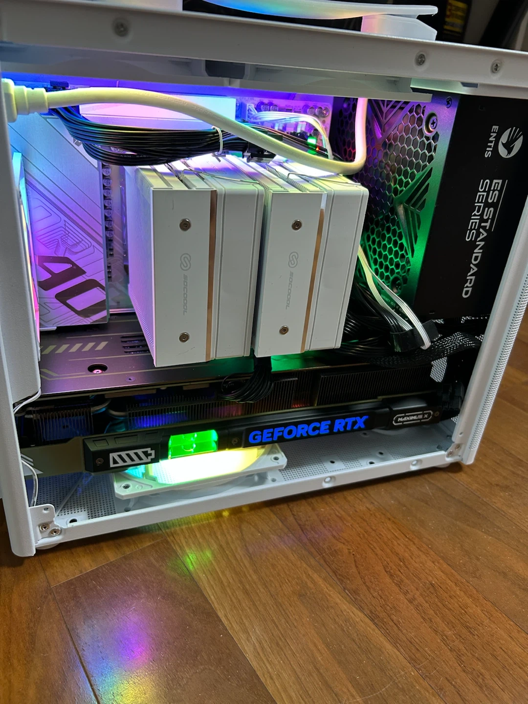 4070ti 만리 가야르도 팝니다
