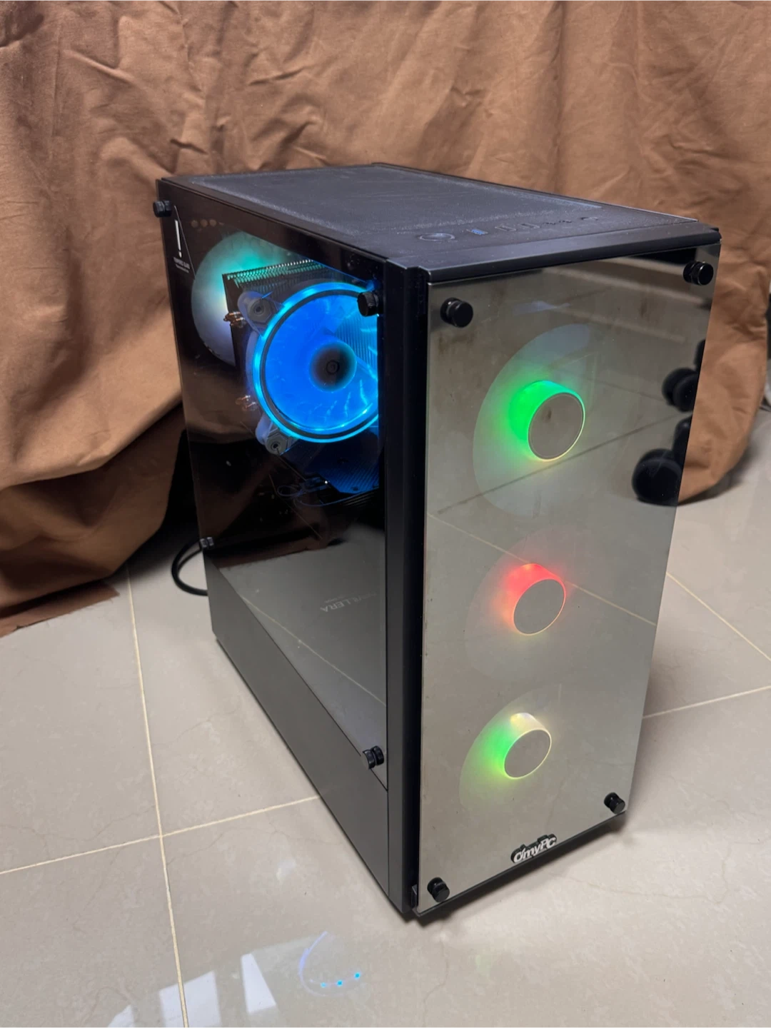 인텔 i7-10700K RTX 2060 게이밍 PC