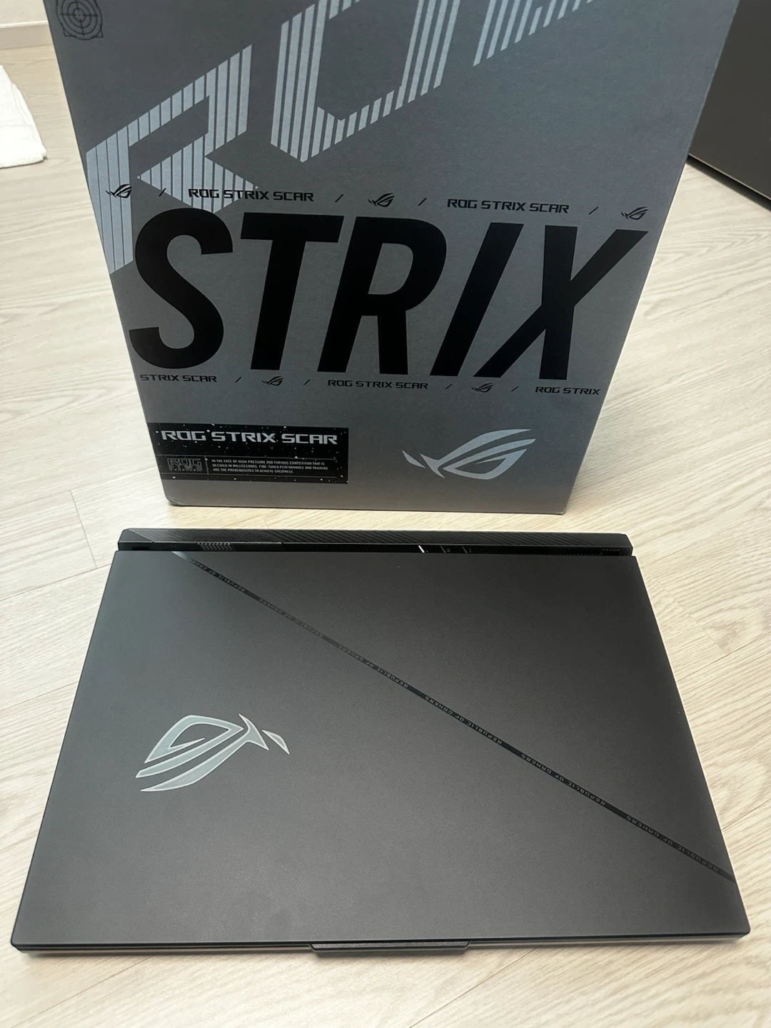 ASUS ROG STRIX SCAR 18 Mini LED 4090 14세대 판매합니다.