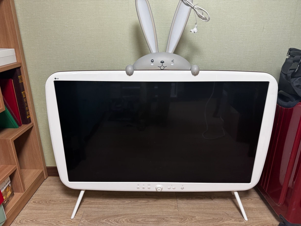 LG 32인치 레트로 TV 48UJ760R 아이보리