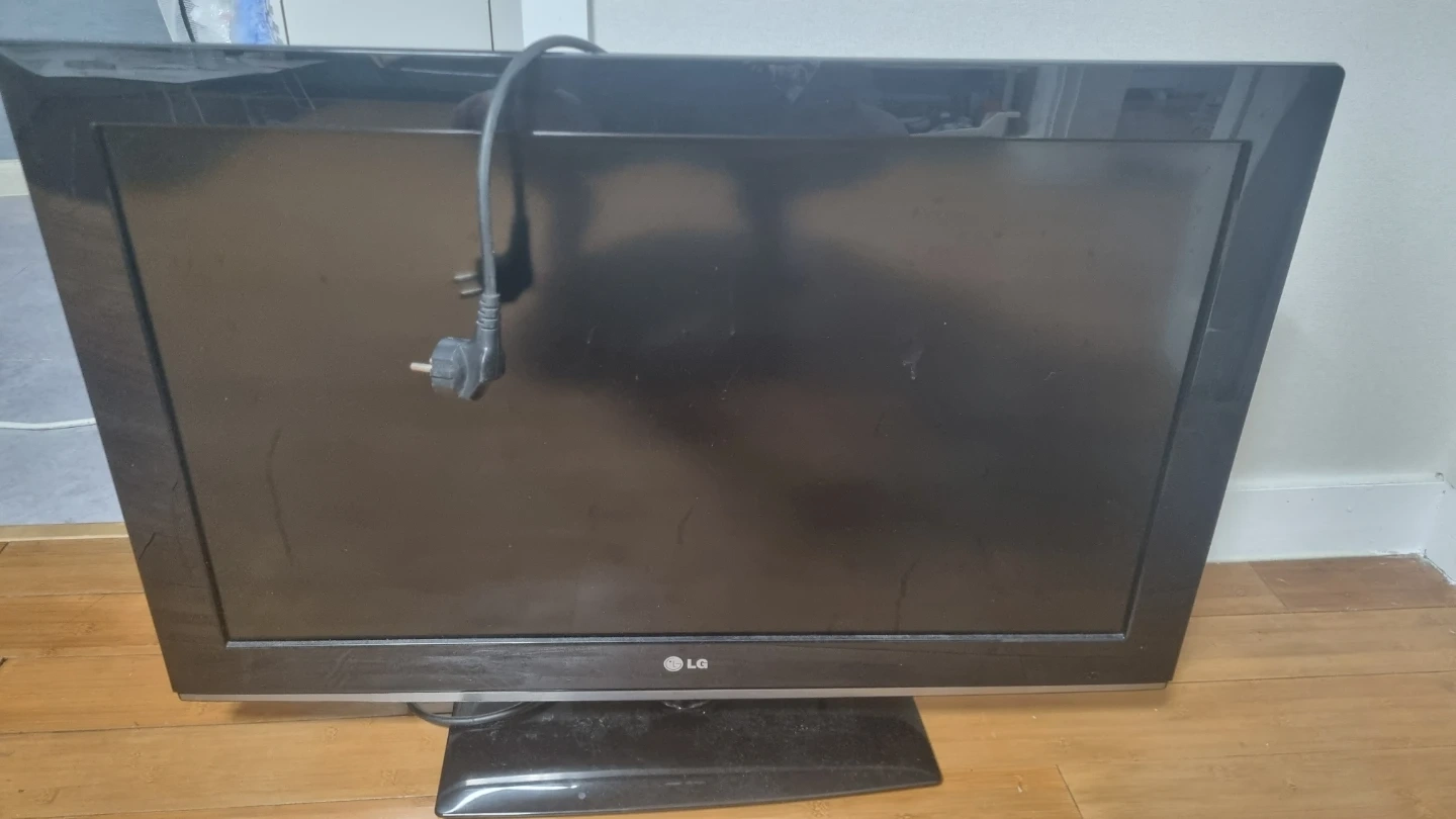 LG 32인치 TV RAEAN 32인치 tv 판매 합니다