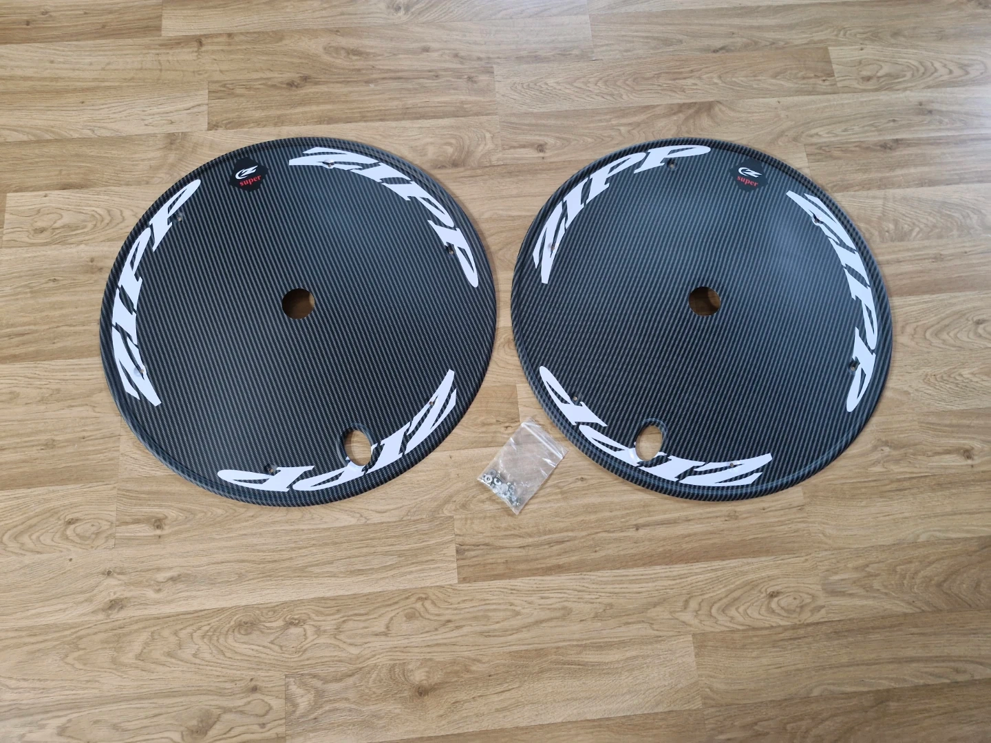 ZIPP 카본무늬 픽시 디스크 휠 커버( 미사용)