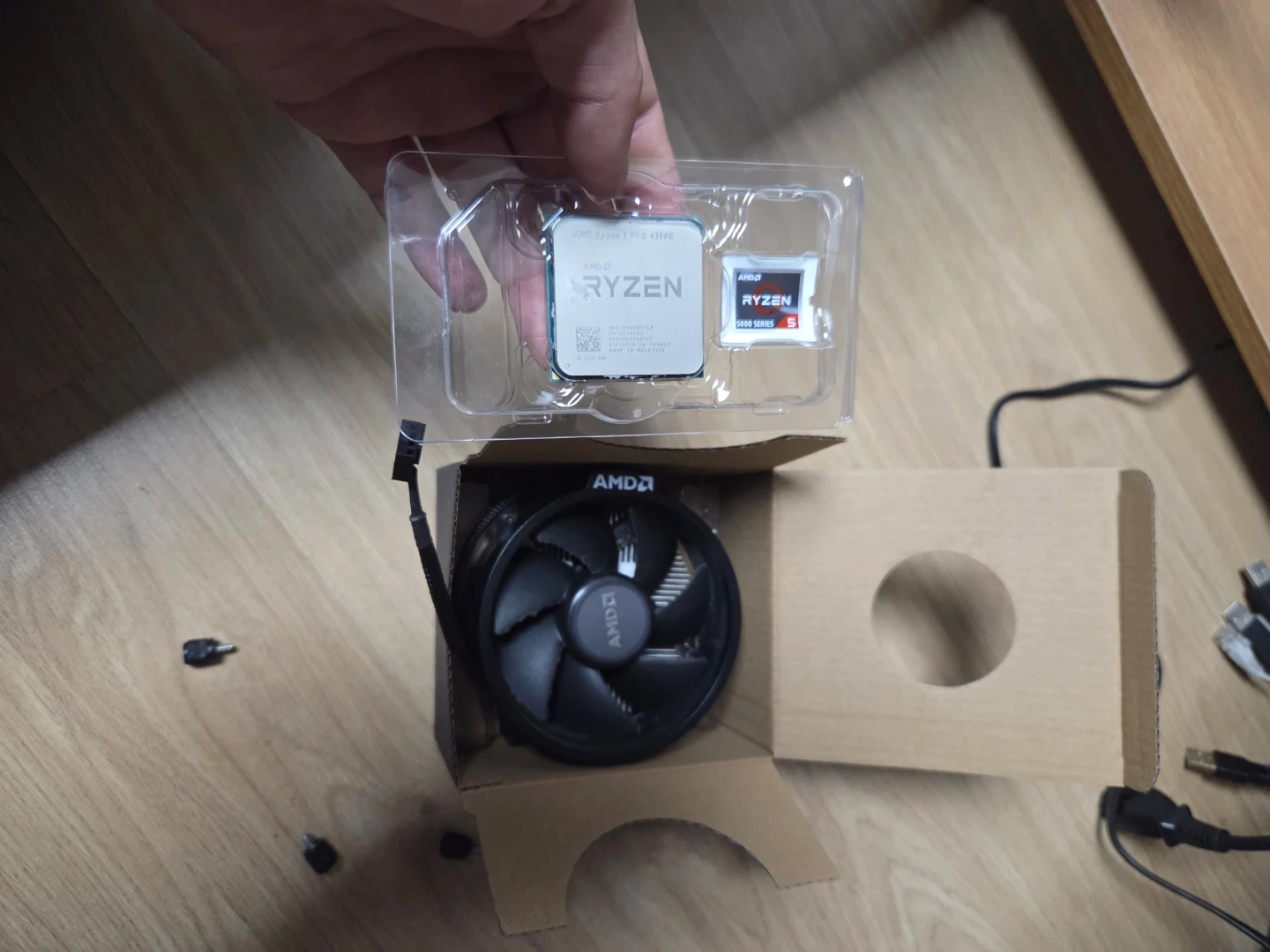 AMD 라이젠 3 PRO 4350G CPU + 쿨러 | 디지털기기 | 당근 중고거래