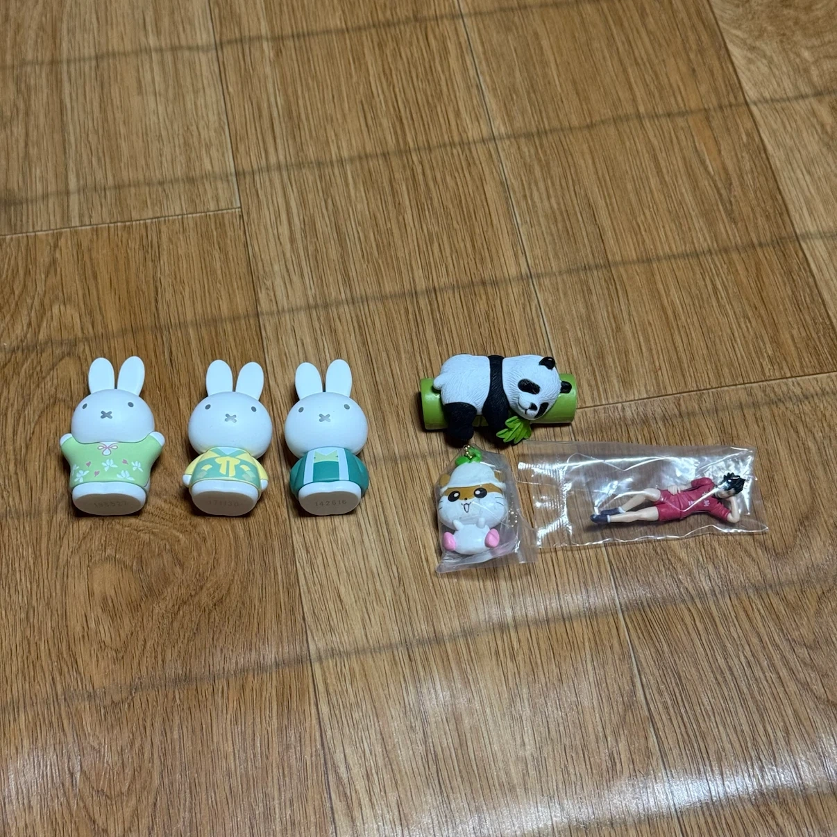 동양 미피 판다 햄토리 하이큐 쿠로 키링 피규어