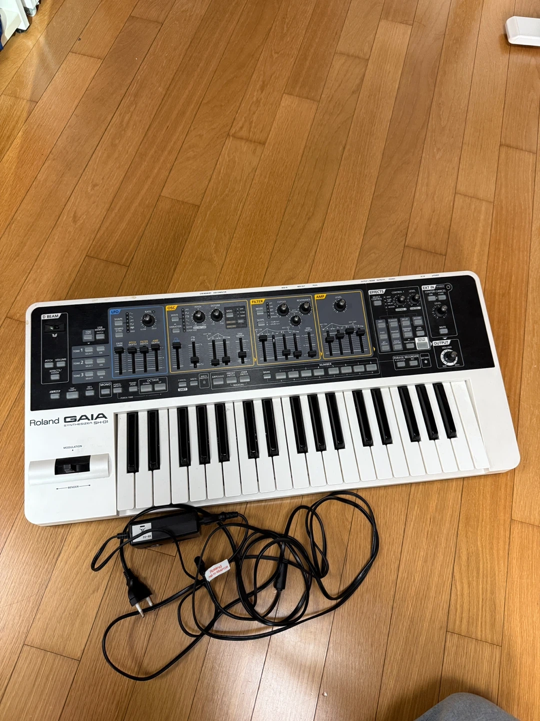 Roland Gaia 롤랜드 가이아 49건반 신디사이저