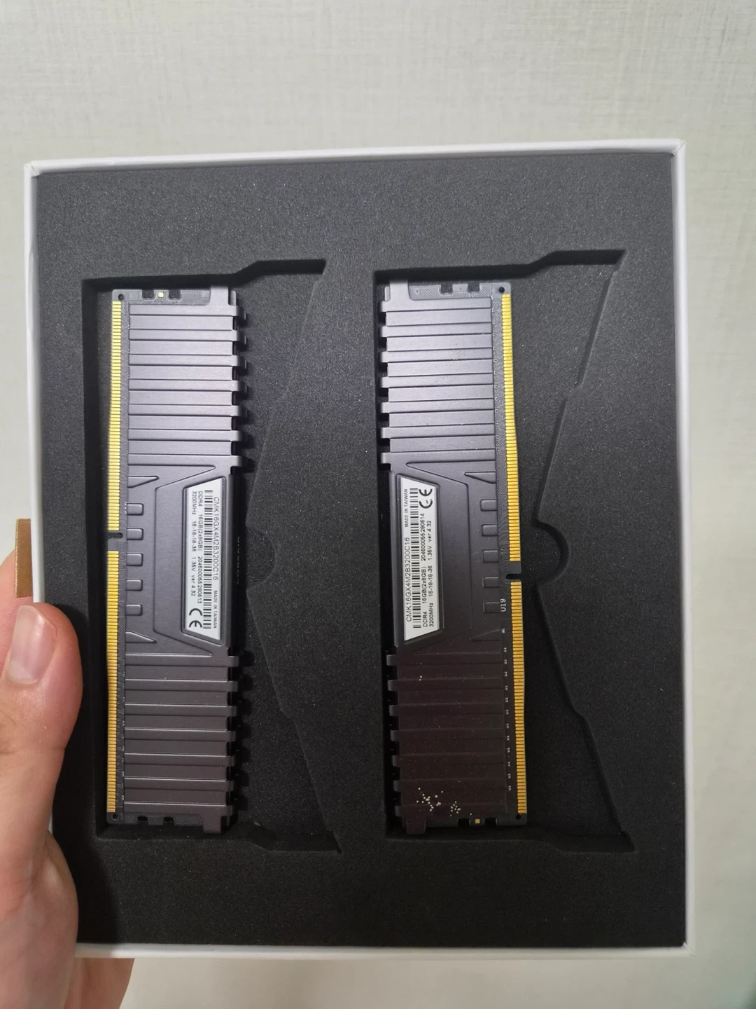 커세어 벤젠스 LPX DDR4 3600MHz 16GB (8GBx2)