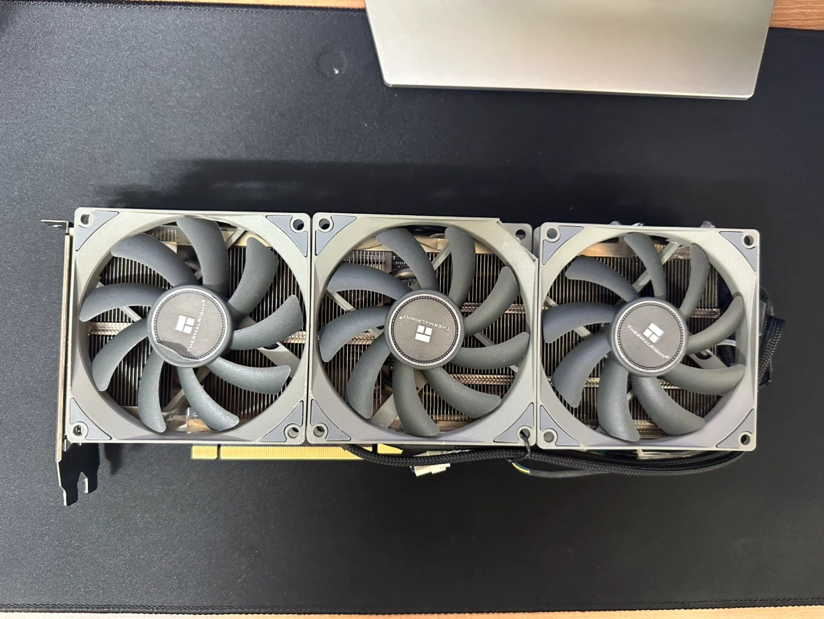 AX GAMING RTX 3070 8GB 판매합니다.