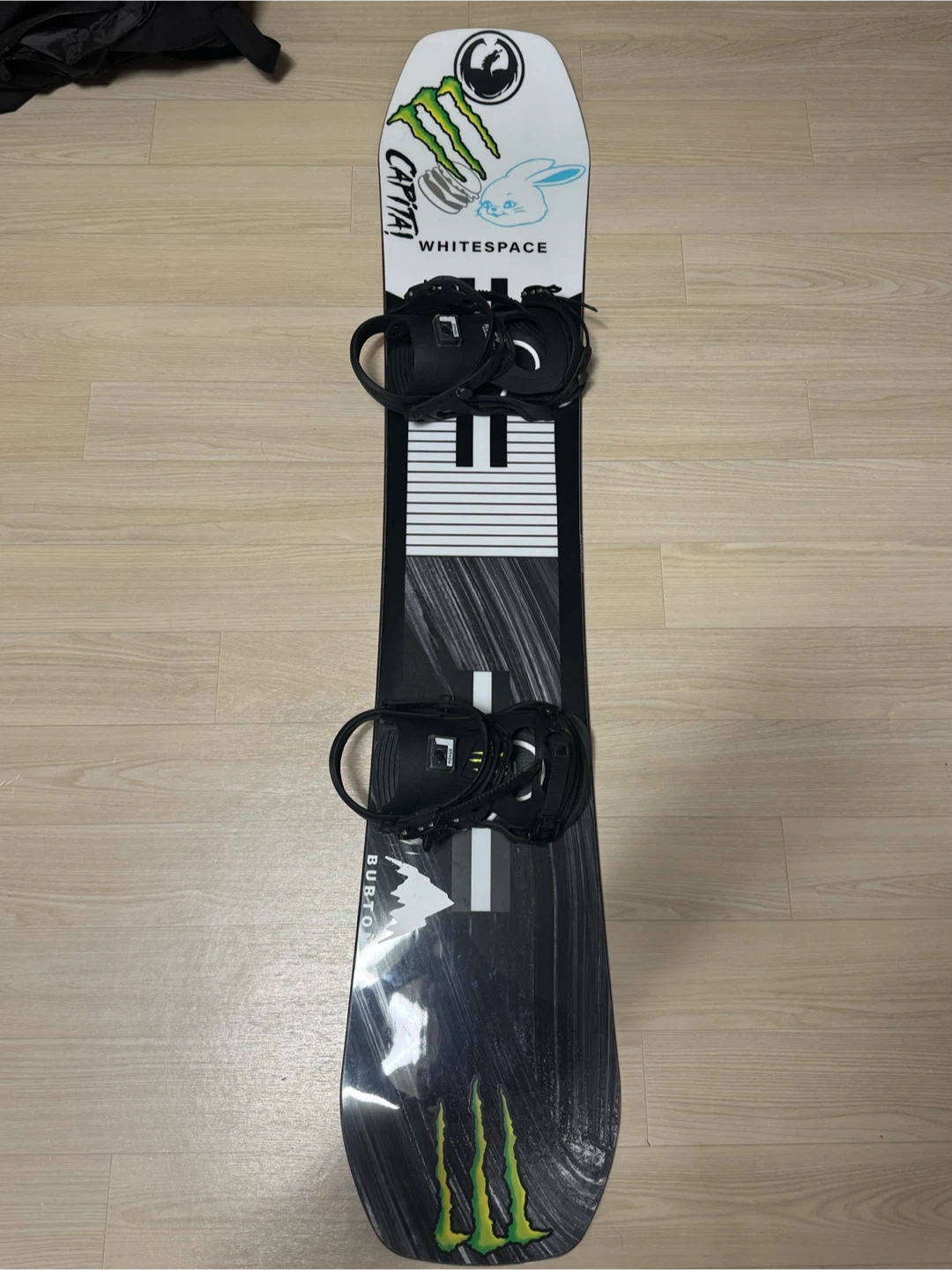 화이트 스페이스 데크 154