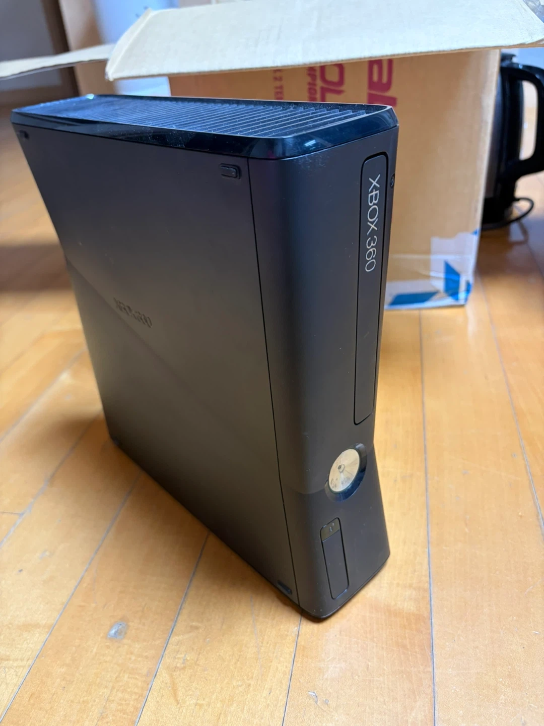 XBOX 360 본체와 게임 타이틀 7종
