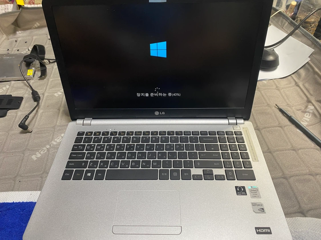 부품) LG 노트북15n54 i7 4세대 내장그래픽 탑재. 모니터말짱 부품용