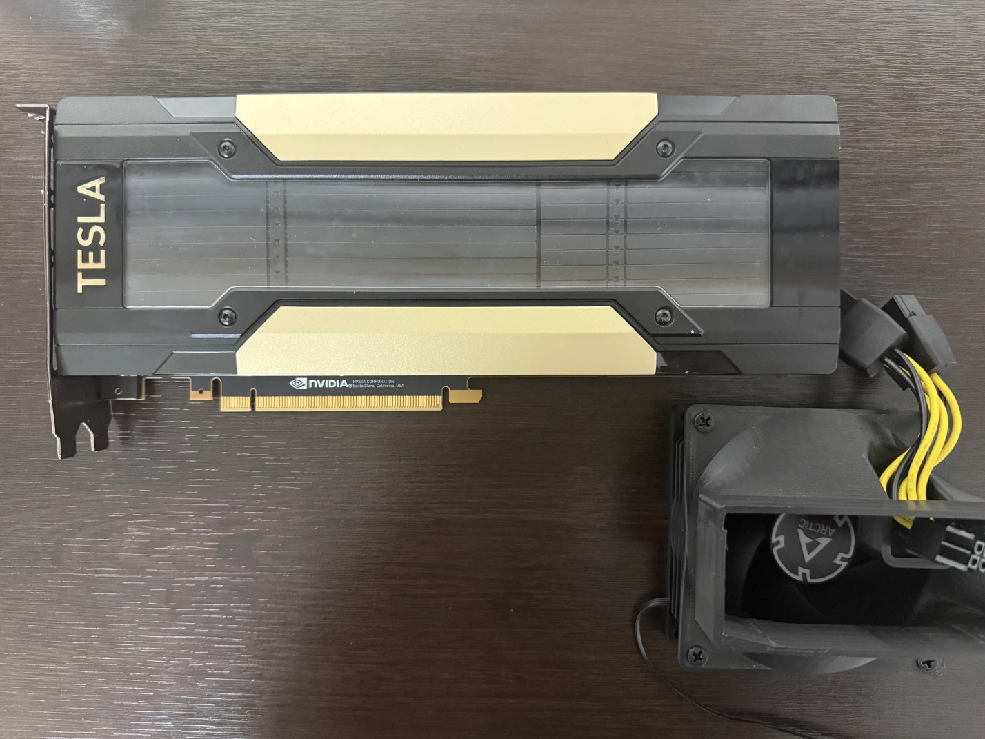 NVIDIA Tesla V100 32GB 그래픽카드