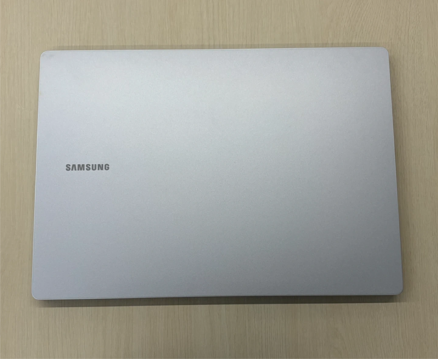 삼성 갤럭시북4 엣지 16인치 1TB S급 / 전체 보호필름