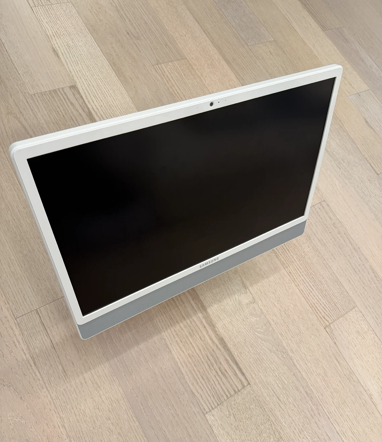 삼성 24인치 올인원 PC (2023년식 / i5 / RAM 16GB 업그레이드 / 초기화 완료)