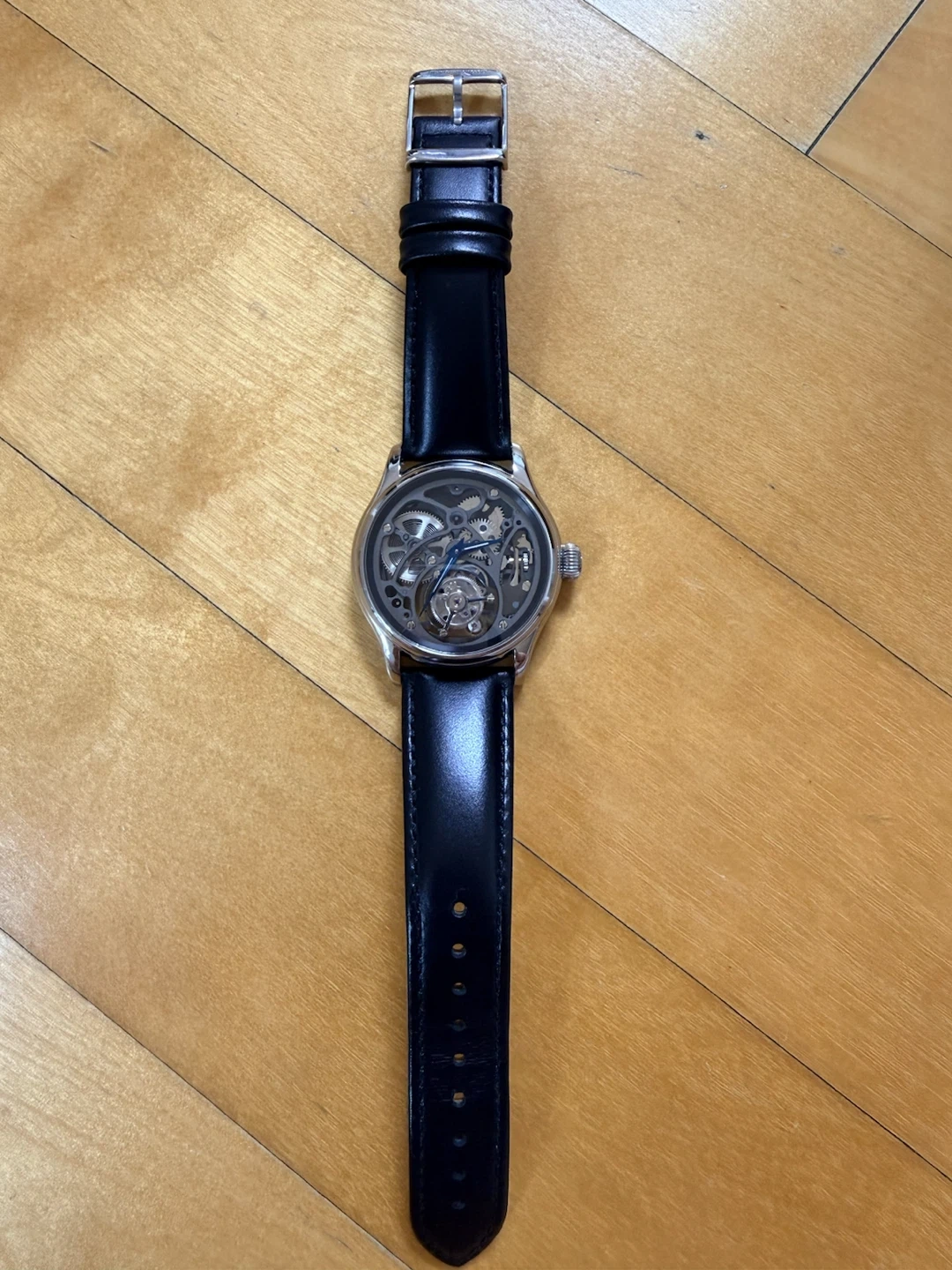 Jacques Genry JQ84 투르비옹 스켈레톤 42mm 수동 기계식 시계