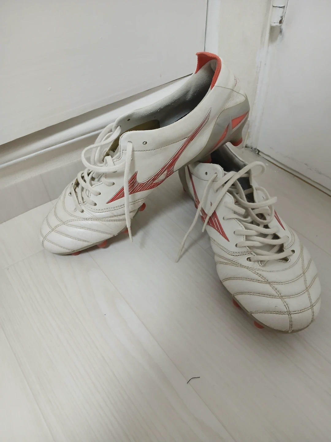 미즈노 축구화 270