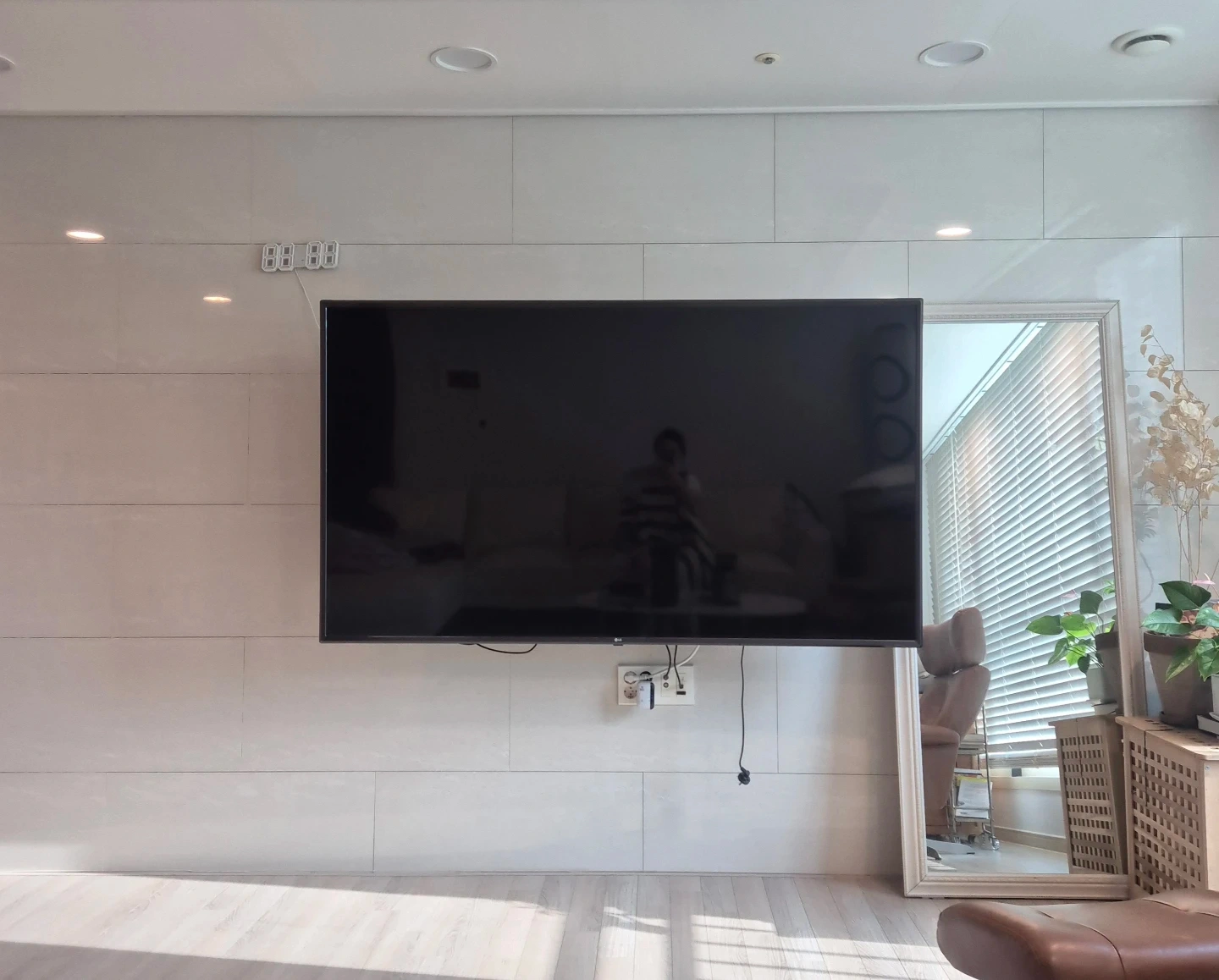 75인치 LG TV 부품용(패널불량)