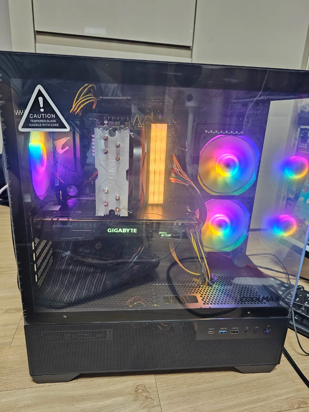 컴퓨터 팝니다. AMD 5700X 램32 그카 1080