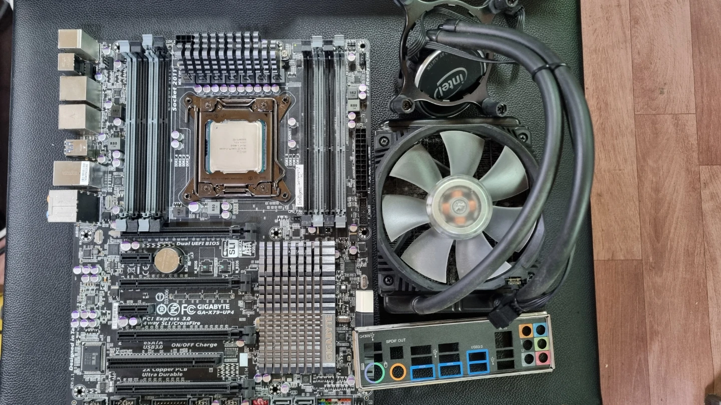 기가바이트 GA-X79-UP4 메인보드 + 인텔 i7-4930K CPU + 쿨러 | 디지털기기 | 당근 중고거래