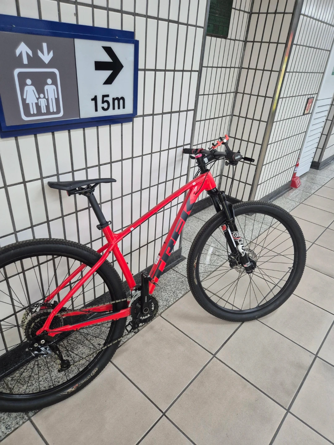 트렉 엑스칼리버 MTB 산악자전거 새상품급 + 폭스 에어샥
