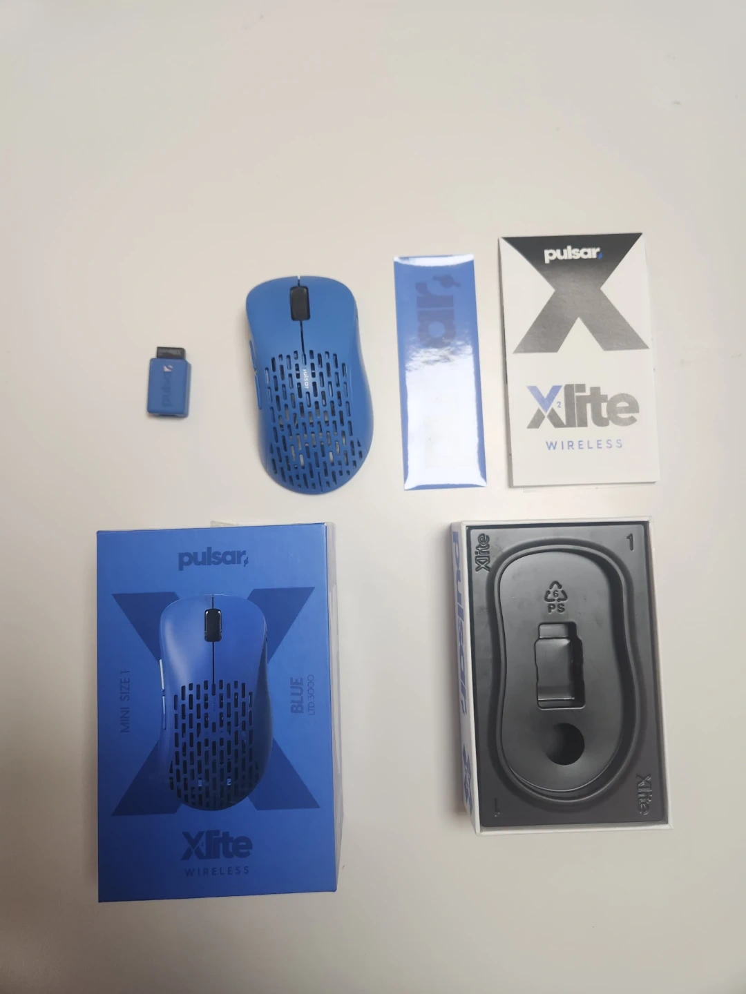 네고가능)펄사 Xlite v2 블루 미니 한정판 풀박스