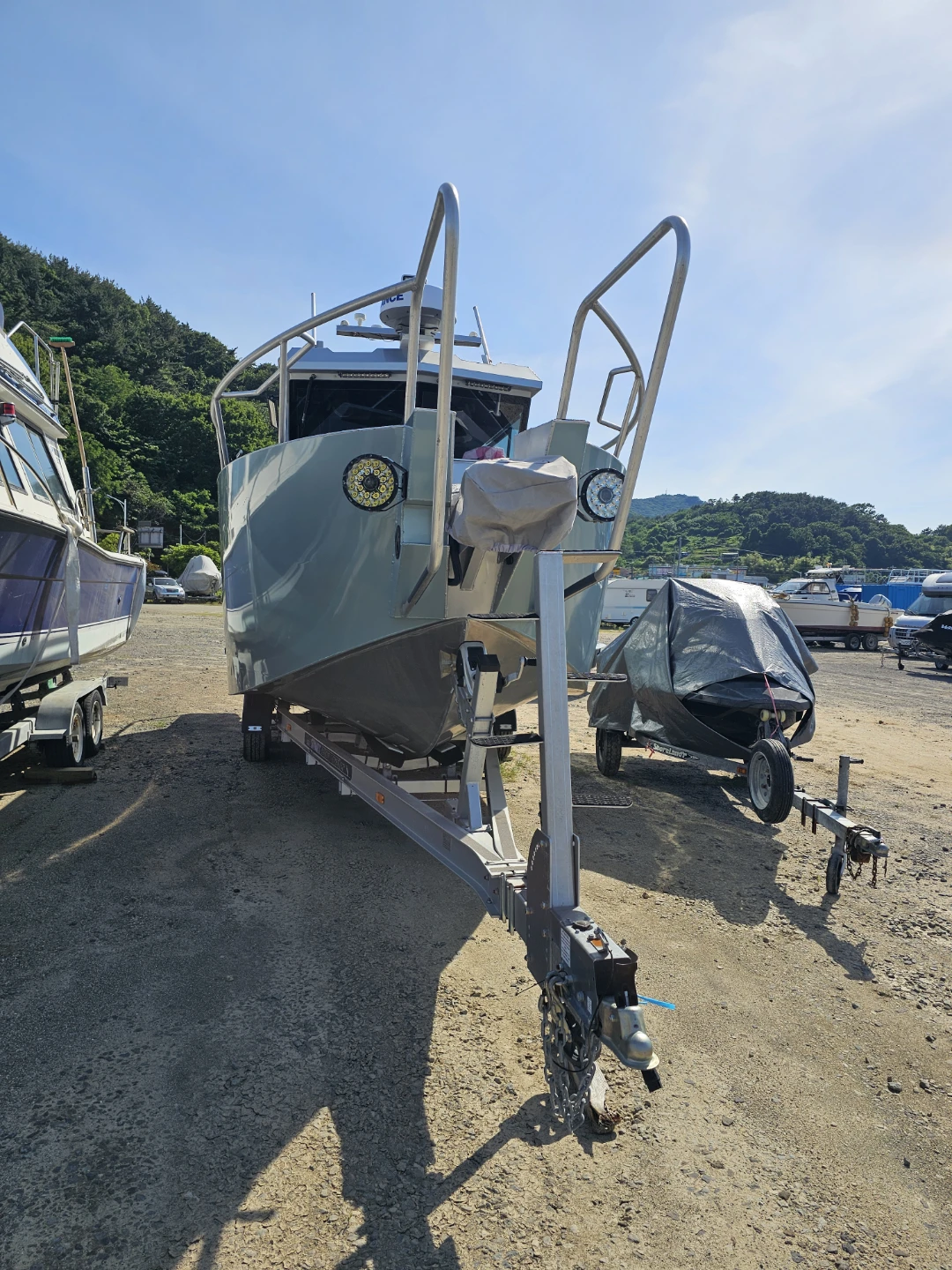 트라이던트 보트팩토리 낚시 보트