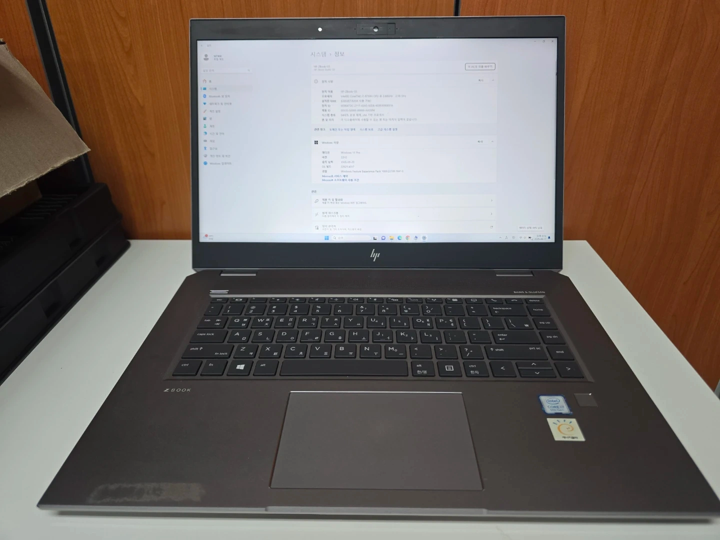 HP ZBook Studio G5 노트북 i7-9750H 8GB RAM