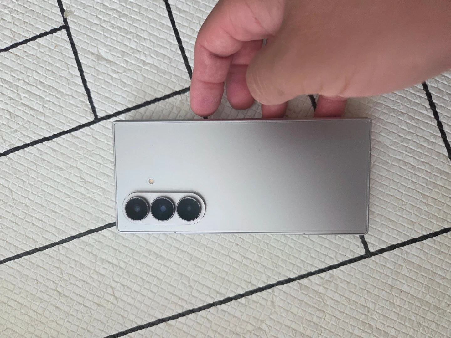 갤럭시 Z폴드7 실버 512GB 팝니다.