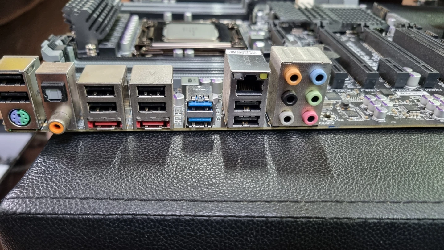 기가바이트 GA-X79-UP4 메인보드 + 인텔 i7-4930K CPU + 쿨러 | 디지털기기 | 당근 중고거래