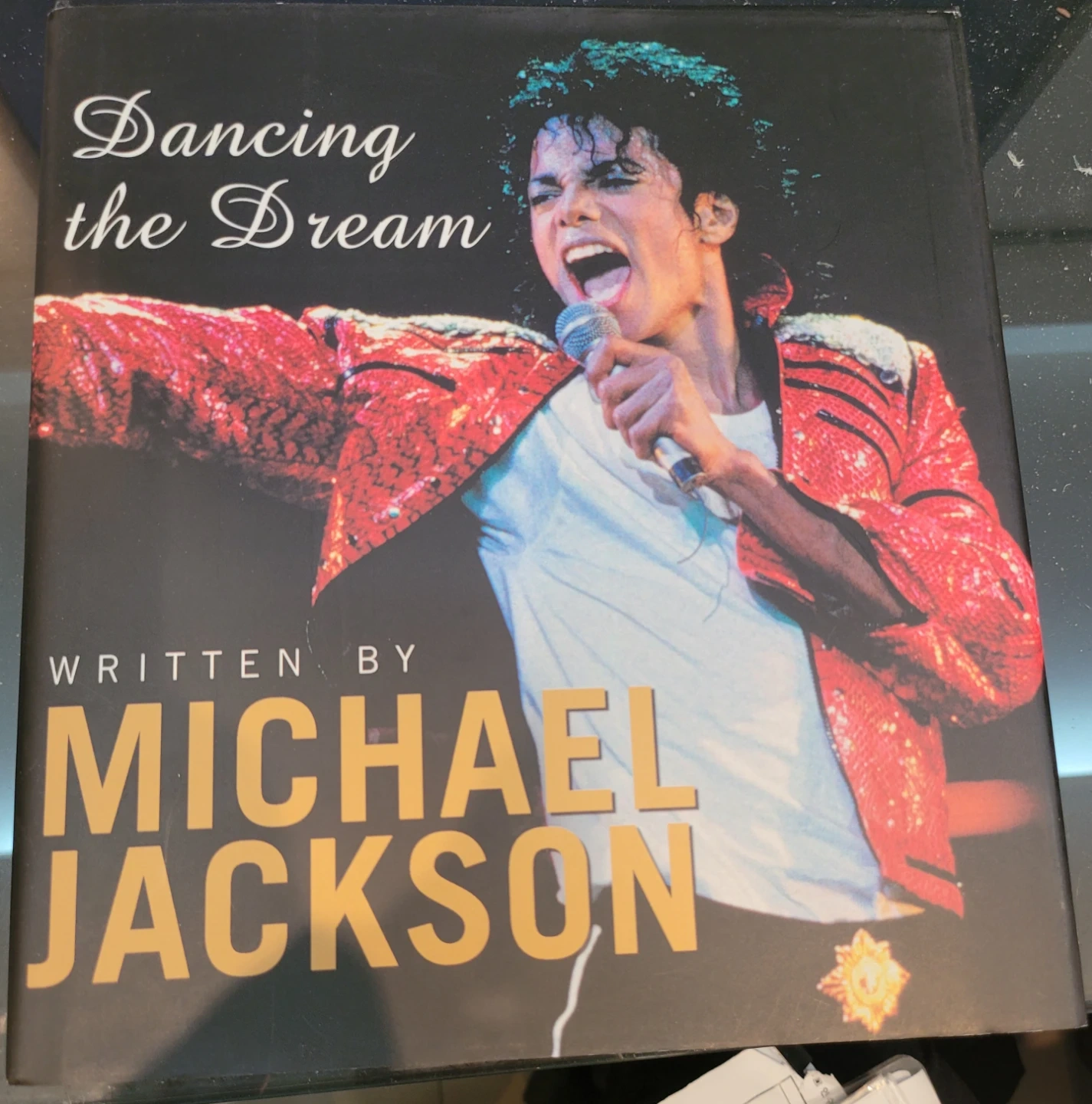 마이클 잭슨 "Dancing the Dream" 책