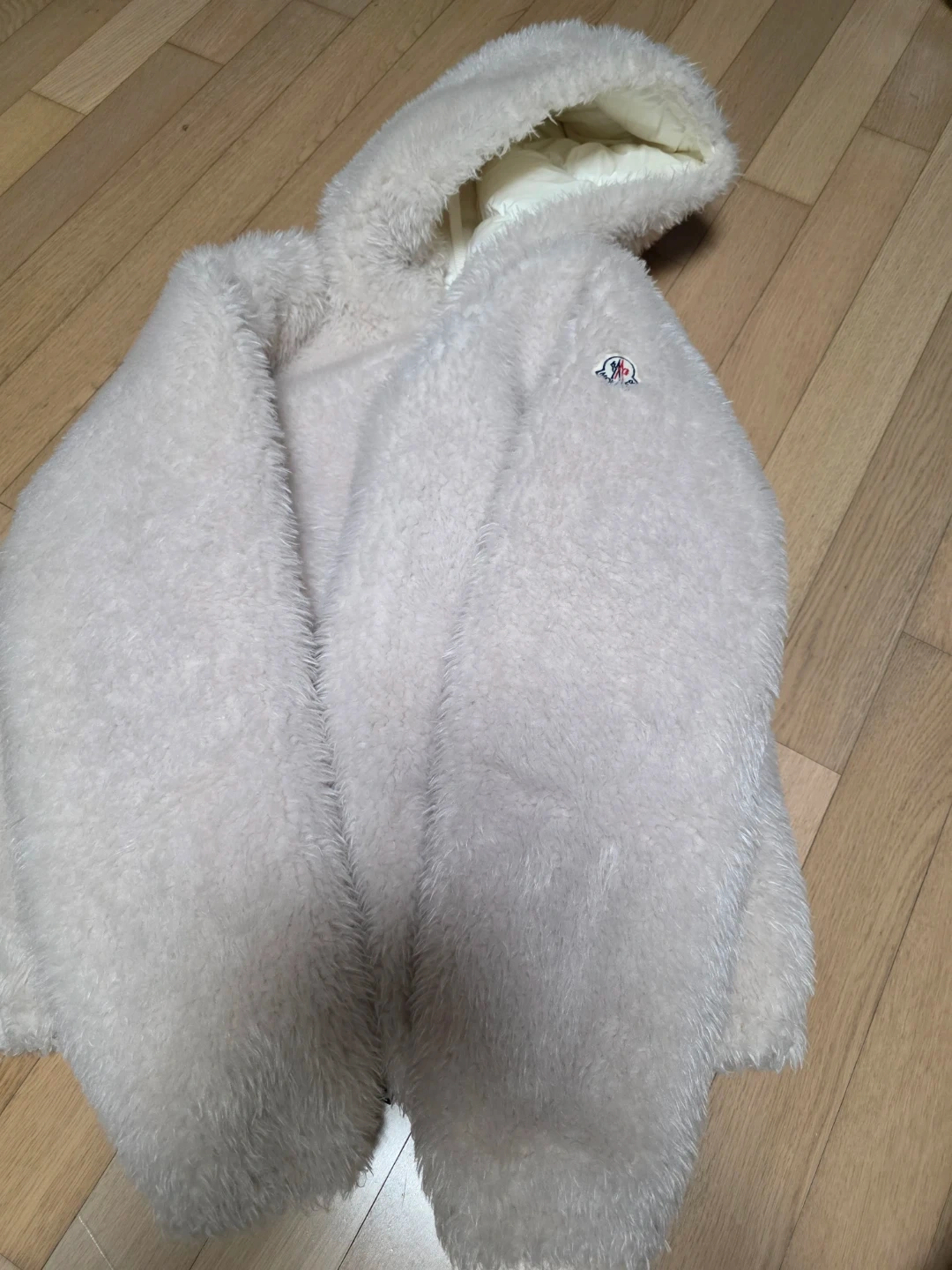 몽클레르 플리스 후드집업