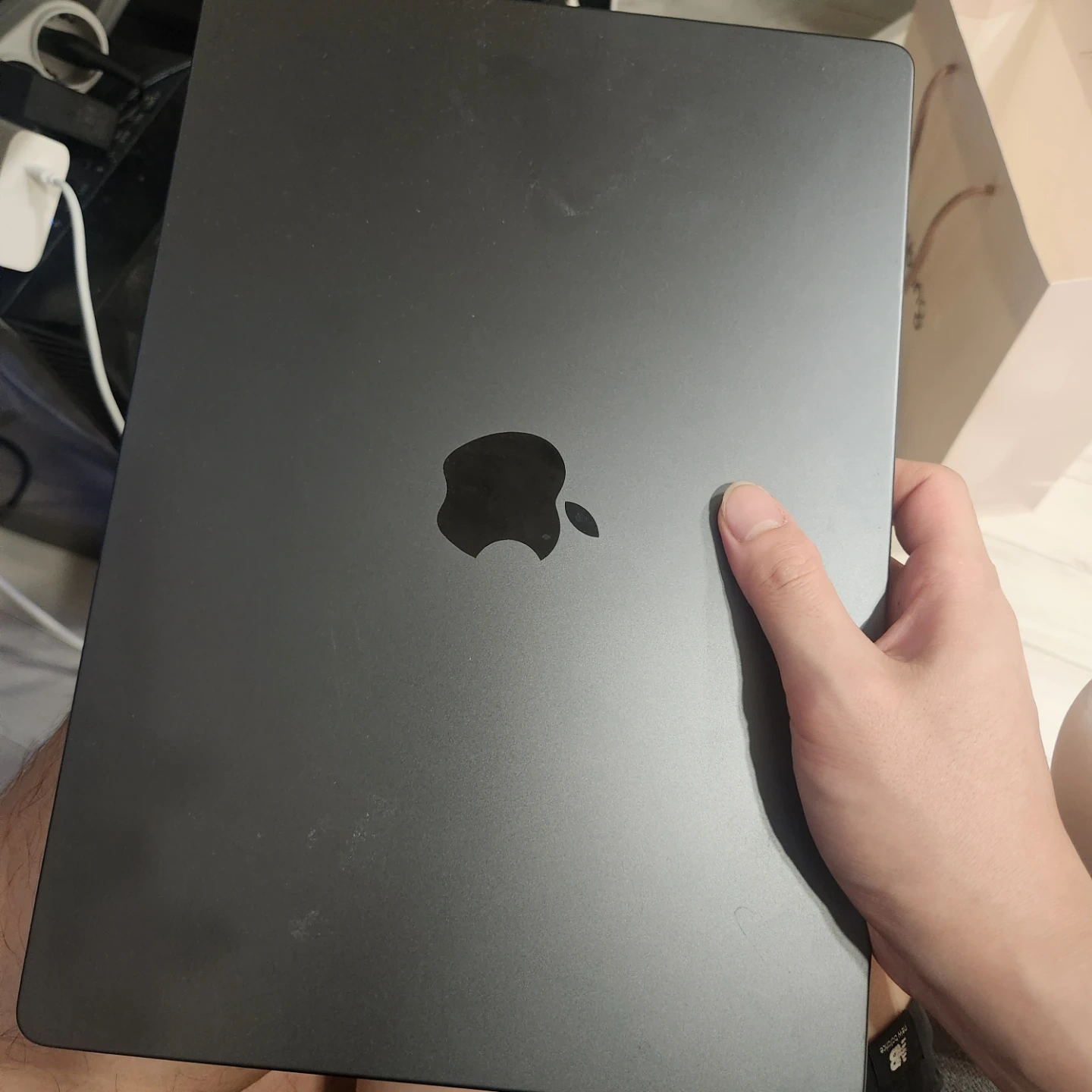 맥북프로 16인치 M1 Pro 모델 판매합니다.