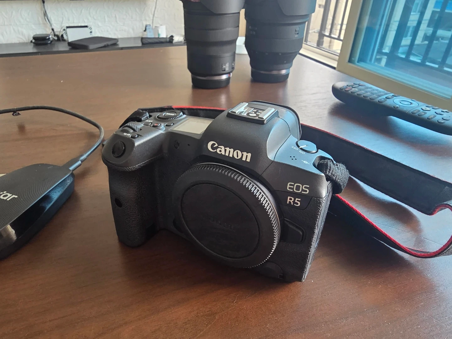 캐논 EOS R5 중고 평균 251만원 — 시세 대비 싼 매물 분석 | CamPrice