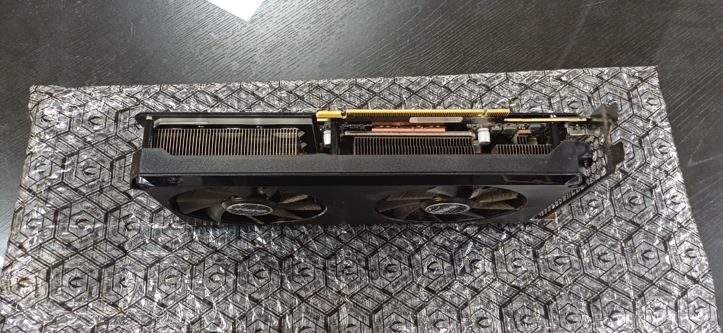 그래픽카드 이엠텍 지포스 RTX 3060 Ti 팝니다.
