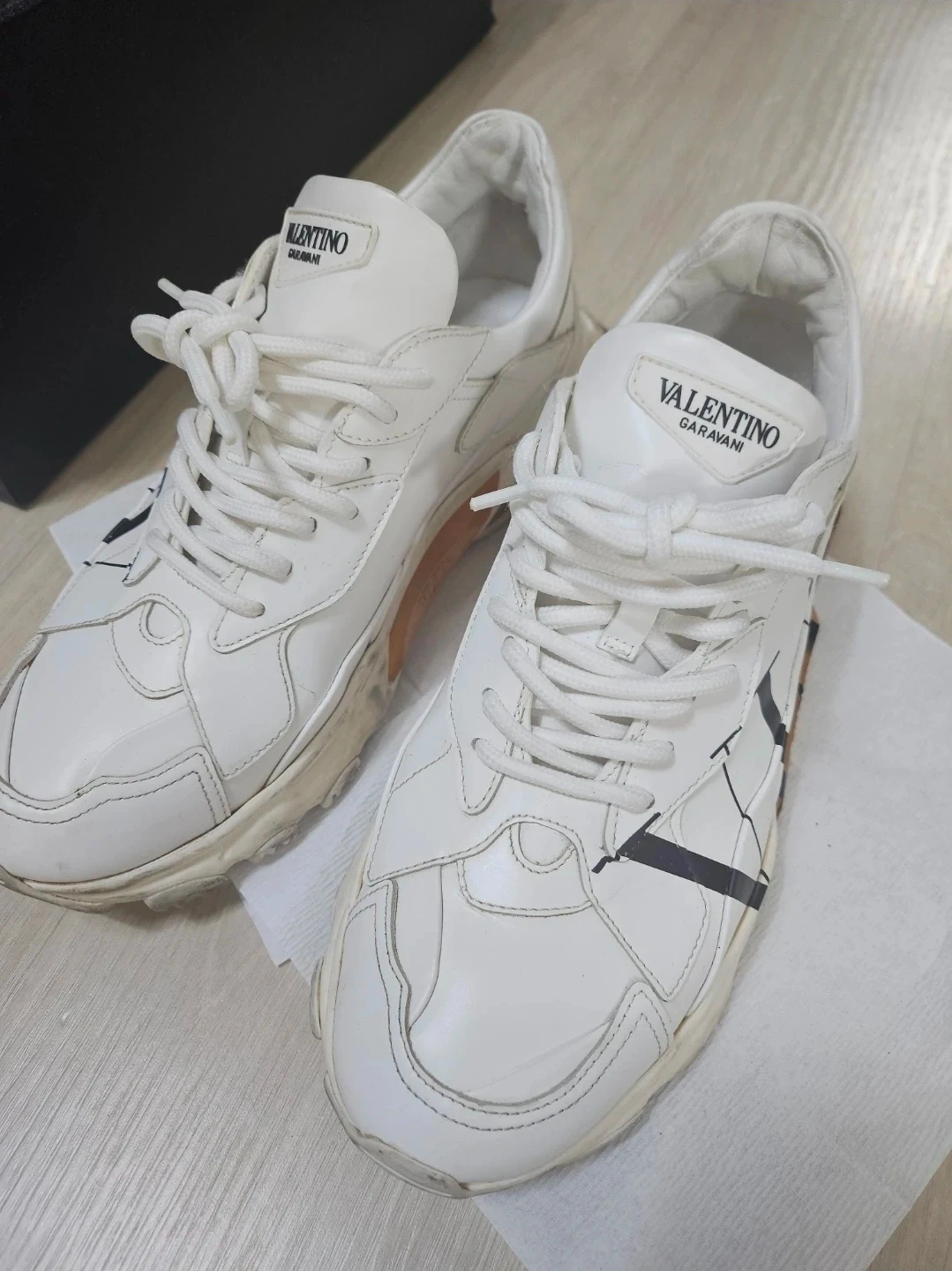발렌티노 / VLTN 바운스 에어 오버솔 스니커즈