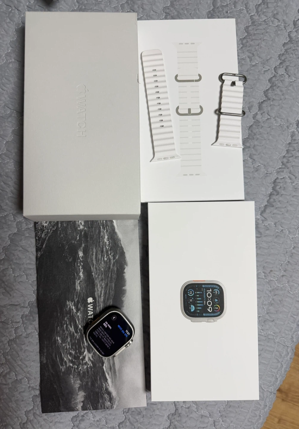 애플워치 울트라 2 티타늄 실버 49mm S급 (급처 연락주세요 교환도)